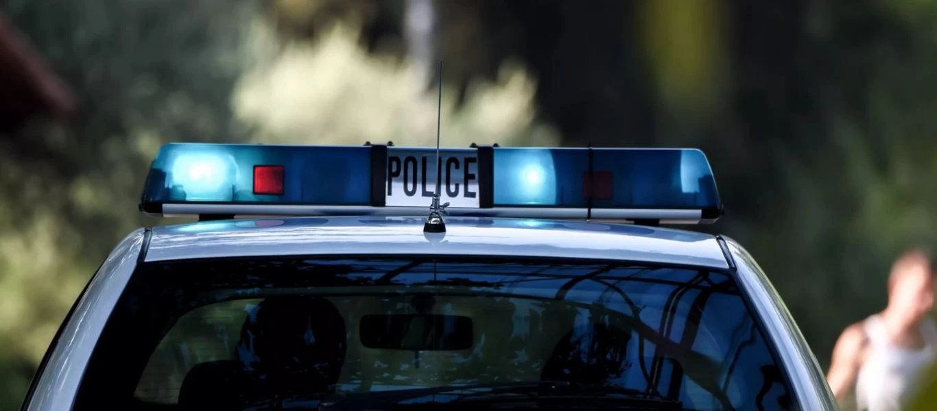 Η ανακοίνωση της ΕΛ.ΑΣ για την άγρια διπλή δολοφονία στα Χανιά - Ο αλλοδαπός έφυγε με 10.000 ευρώ